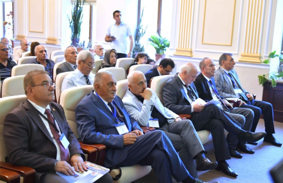 Coğrafiya İnstitutunda COP29-la bağlı beynəlxalq elmi-praktik konfrans keçirilib